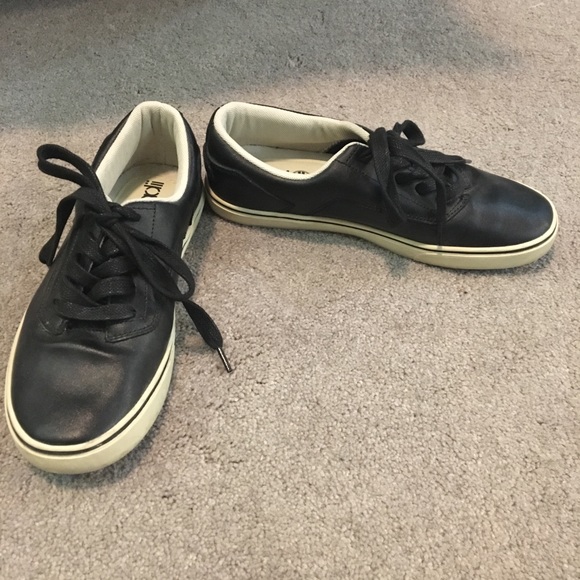 🔴 Men’s black and white sneakers - Picture 1 of 5